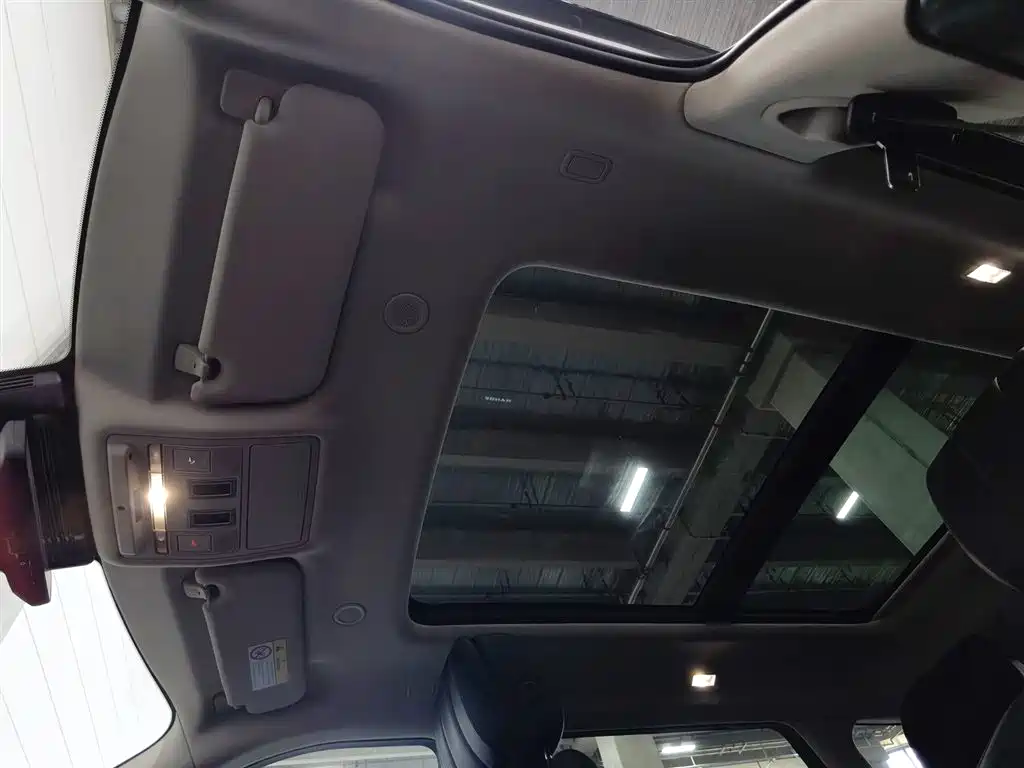 Land Rover Evoque 2024 — фото 14