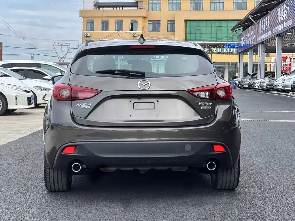 Mazda 3 Axela 2015 — фото 14
