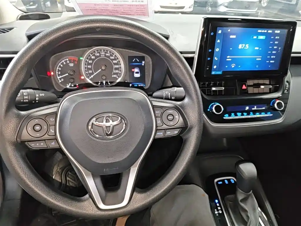 Toyota Corolla 2020 — фото 10