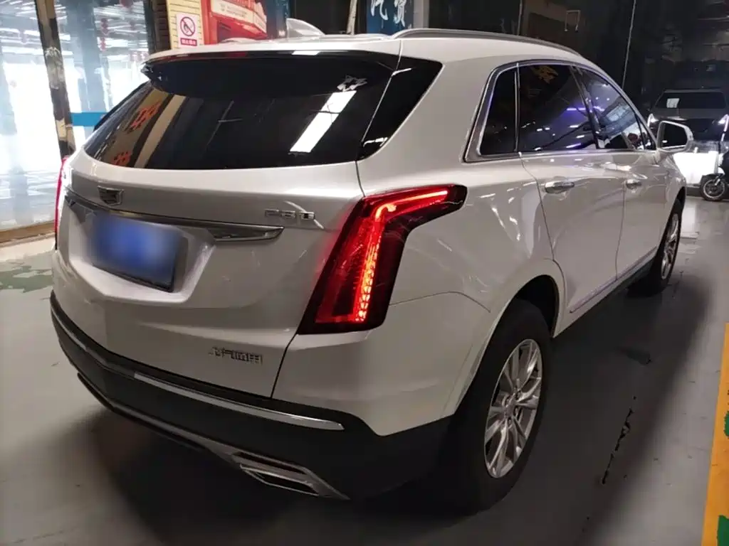 Cadillac XT5 2023 — фото 7