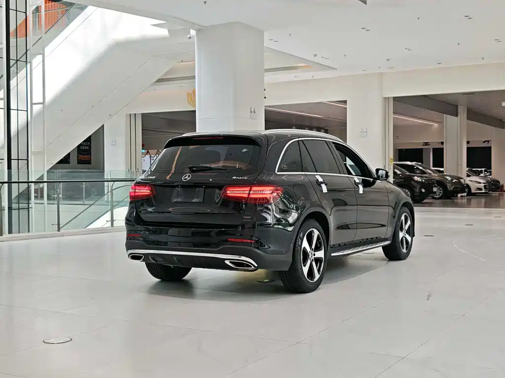 Mercedes-Benz GLC 2018 — фото 5