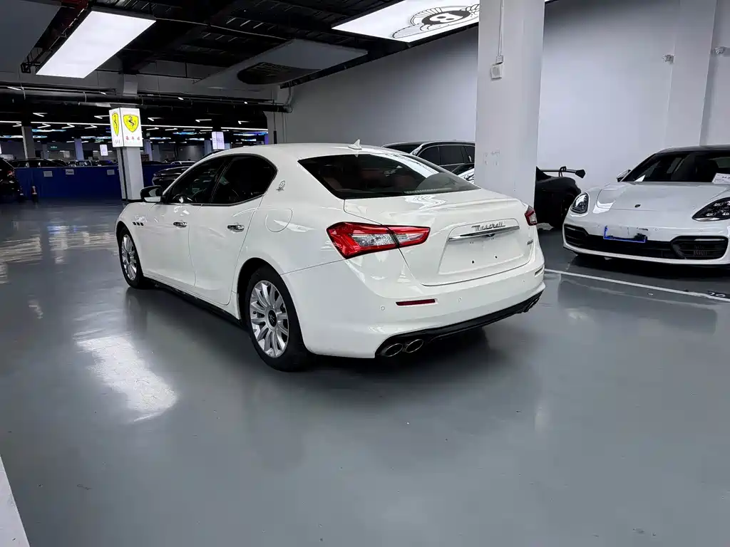 Maserati Ghibli 2018 — фото 13