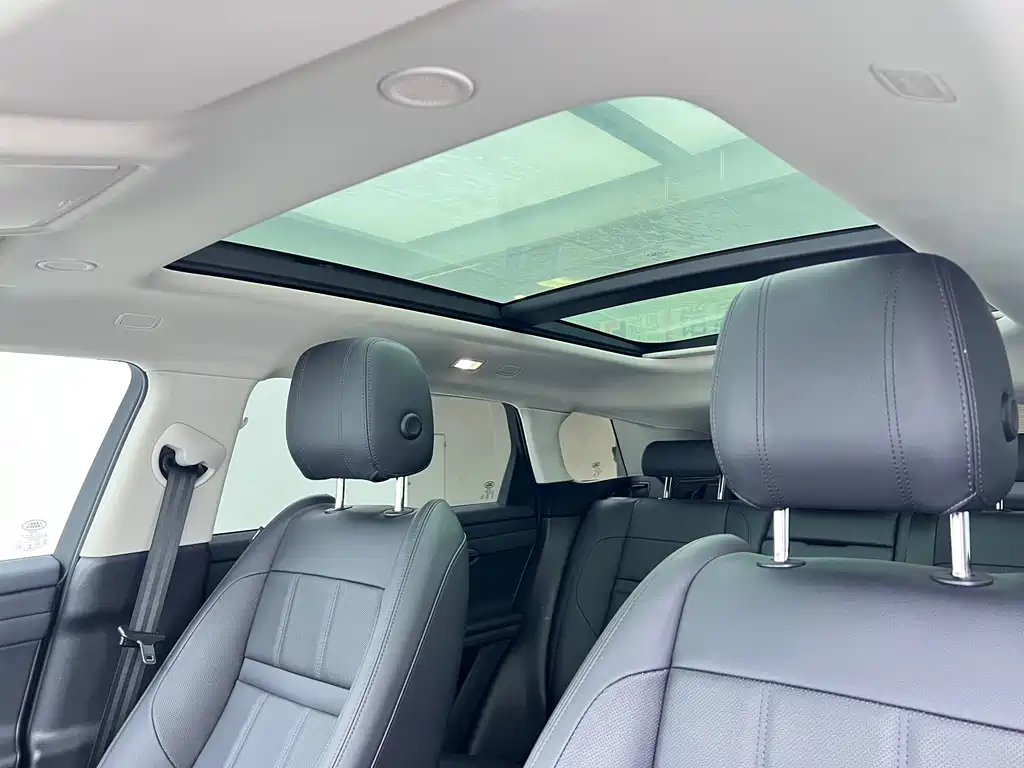 Land Rover Evoque 2022 — фото 17