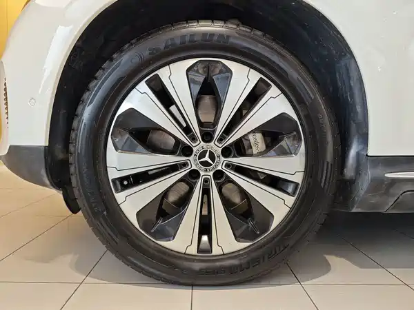 Mercedes-Benz EQC 2020