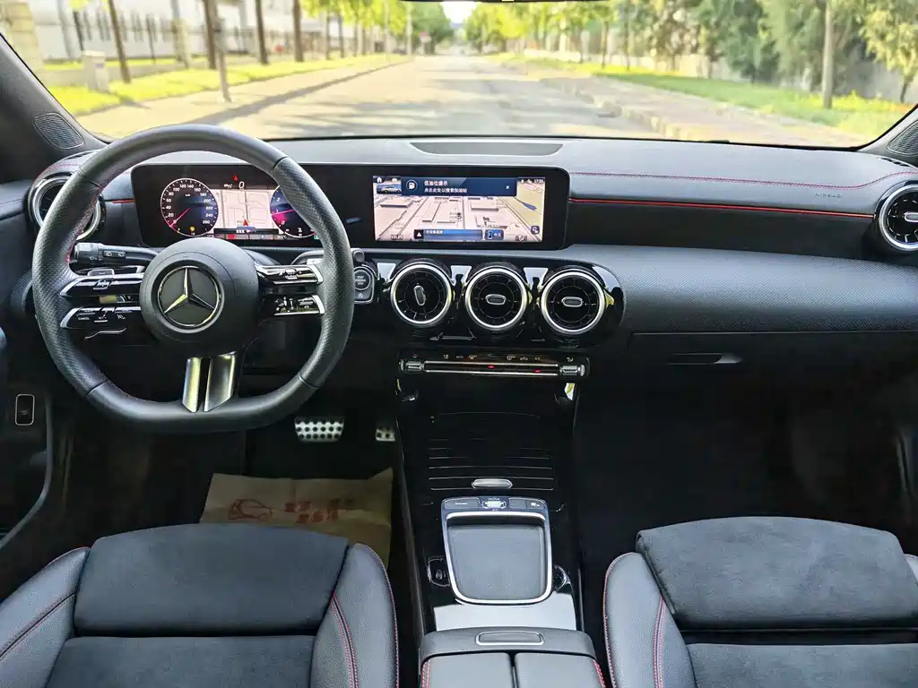 Mercedes-Benz CLA 2024 — фото 14