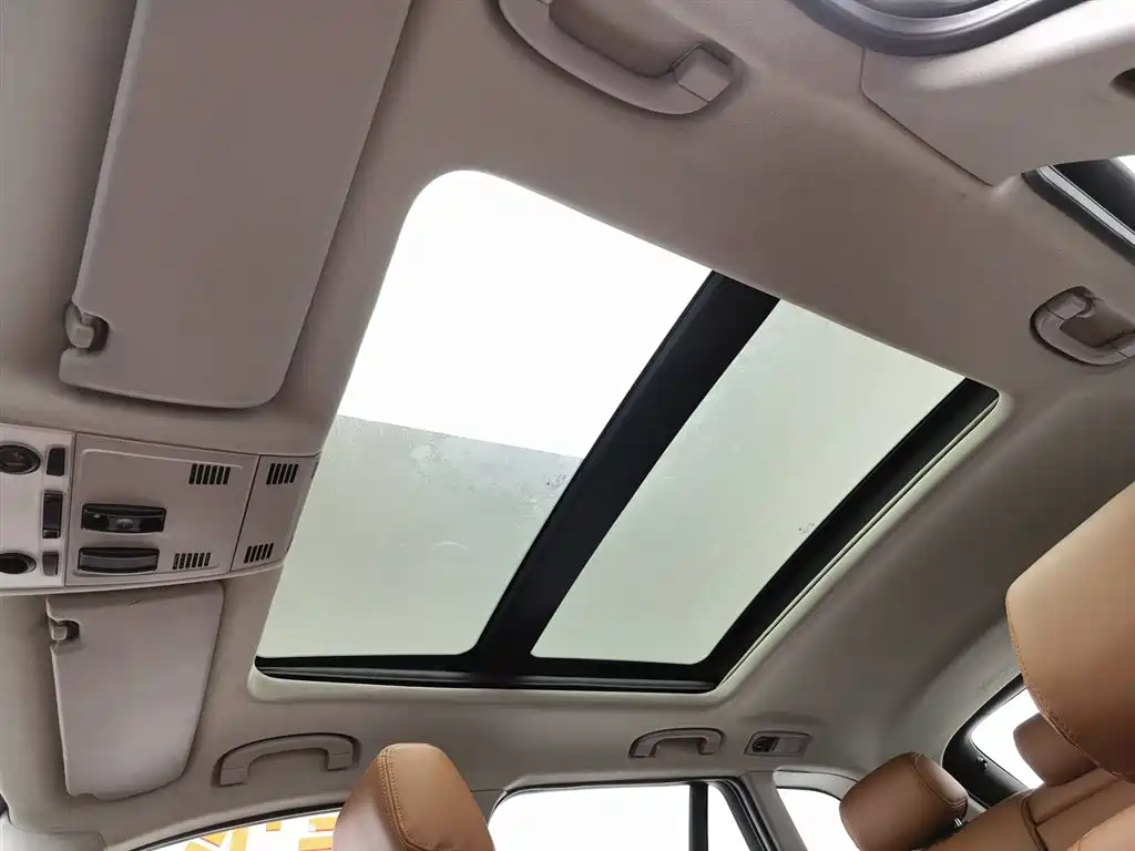 BMW X1 2013 — фото 14