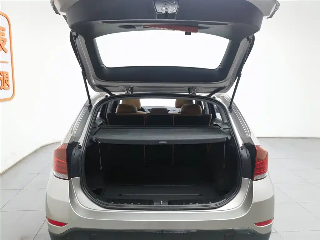 BMW X1 2013 — фото 16