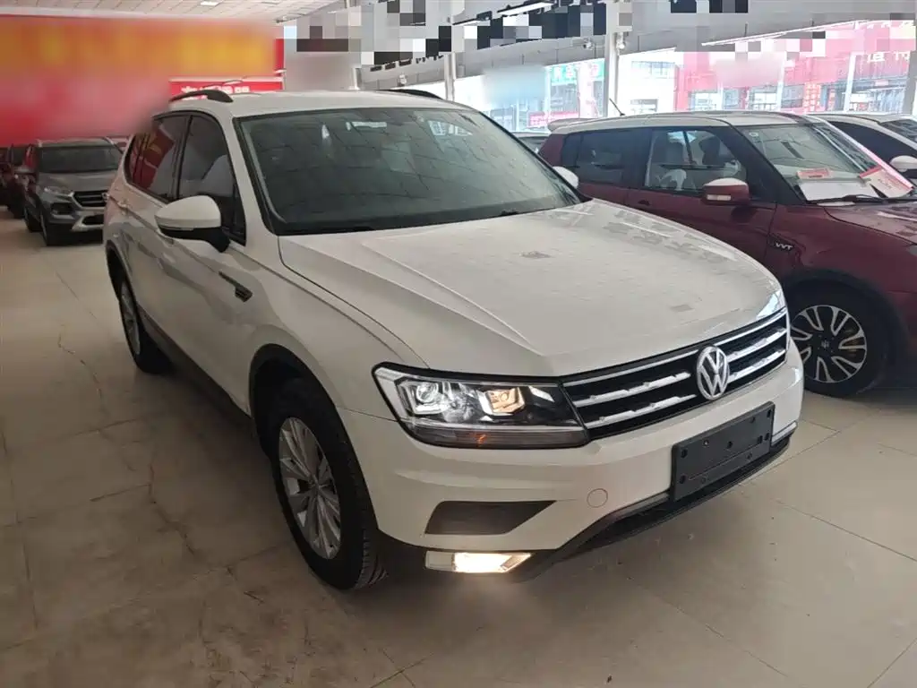 Volkswagen Tiguan L 2017 — фото 22