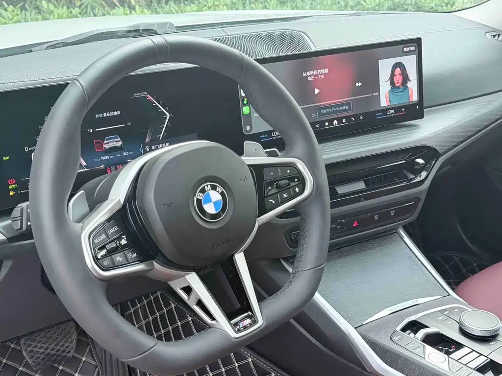 BMW 3 Series 2025