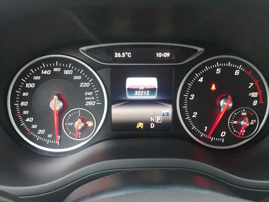 Mercedes-Benz B-Class 2018 — фото 14