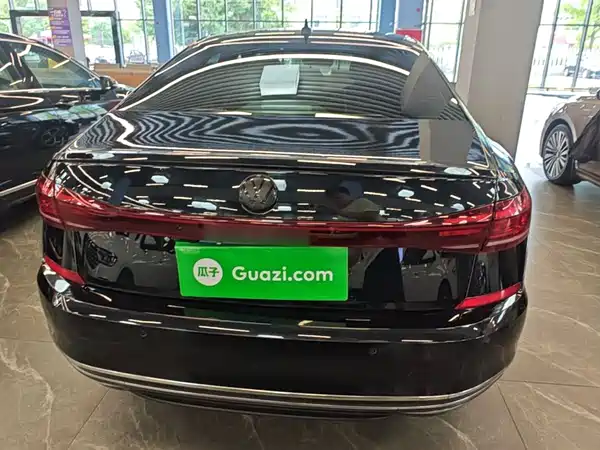 Volkswagen Passat 2023