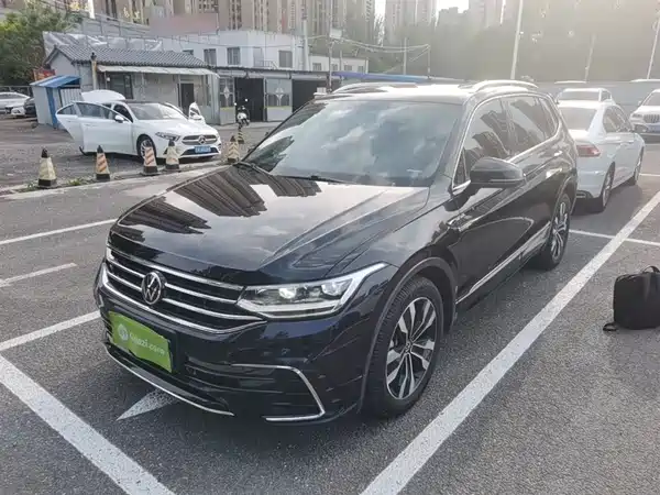 Volkswagen Tiguan L 2022