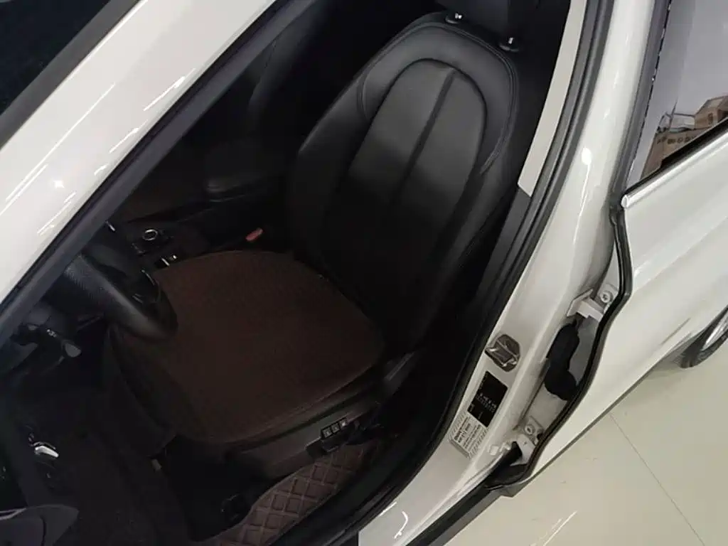 BMW X1 2017 — фото 15