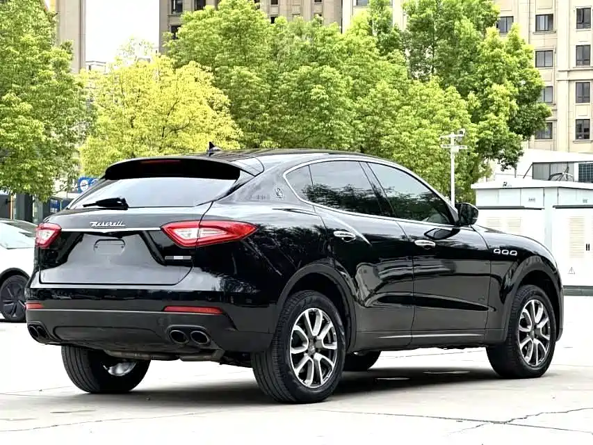 Maserati Levante 2016 — фото 9