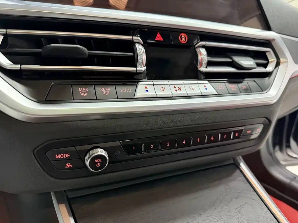 BMW 3 Series 2022 — фото 13