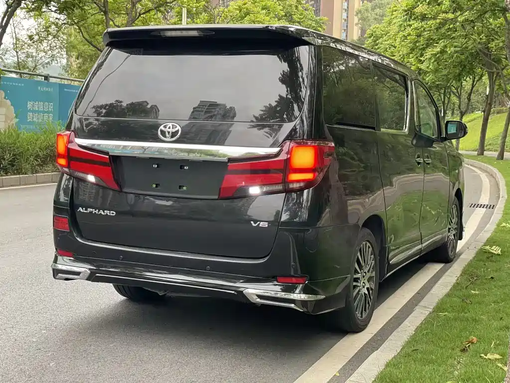 Toyota Alphard 2014 — фото 4