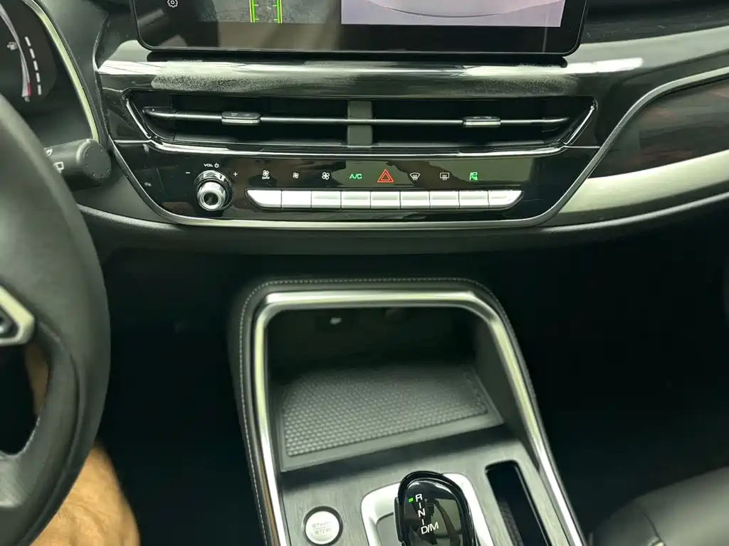 Haval H6 2023 — фото 12