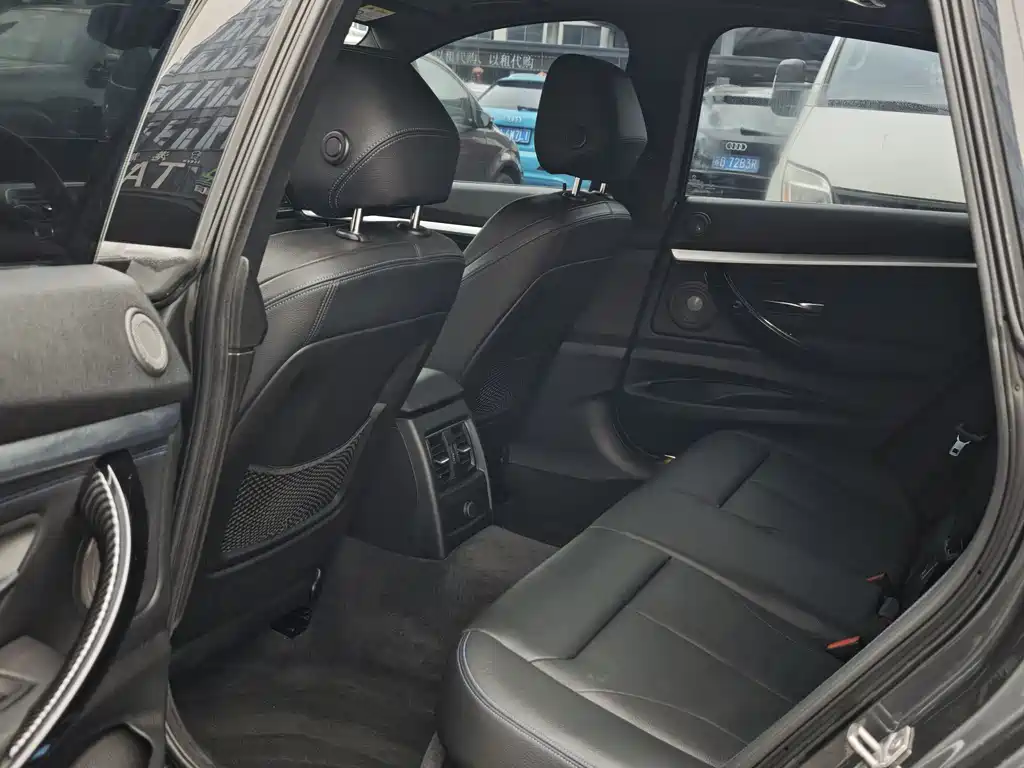 BMW 3 Series GT 2019 — фото 13
