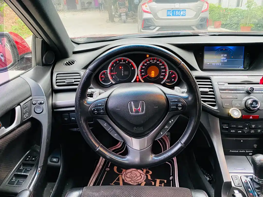 Honda Spirior 2014 — фото 13