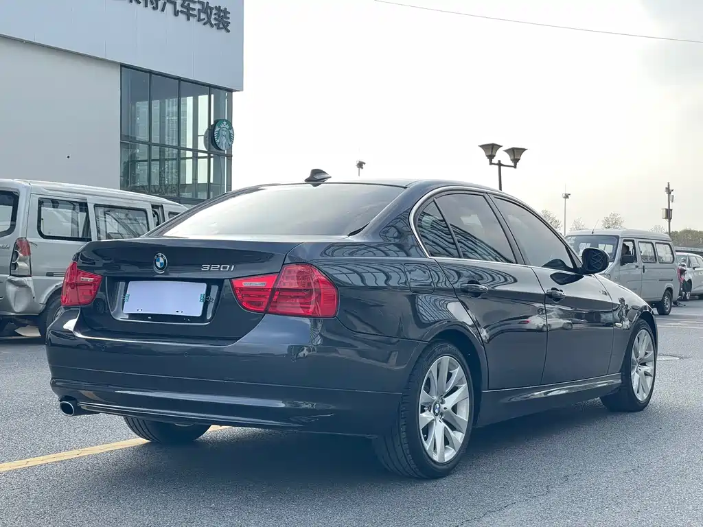 BMW 3 Series 2012 — фото 15