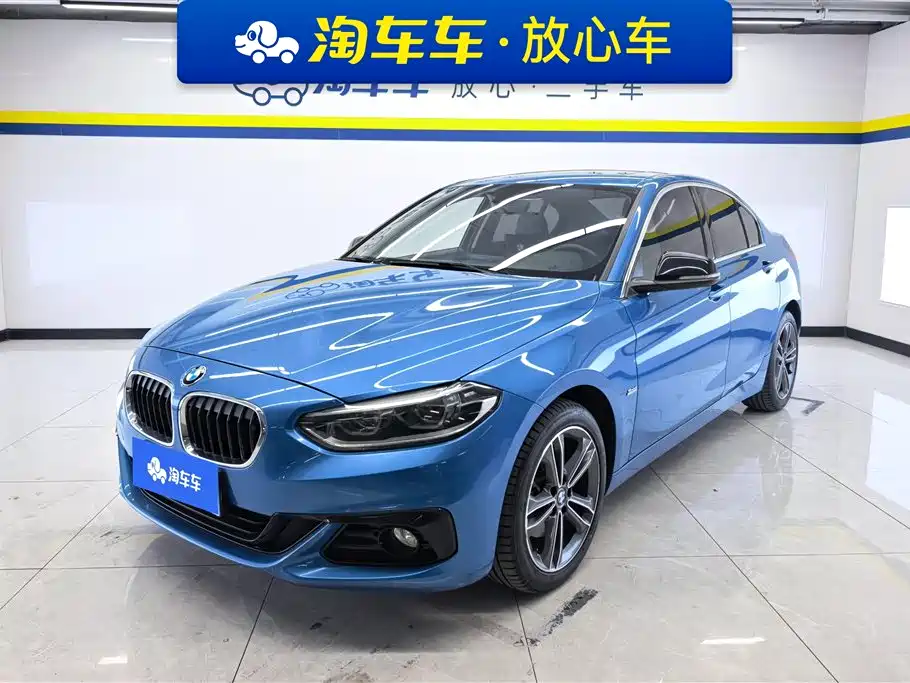 BMW 1 Series 2018 — фото 1