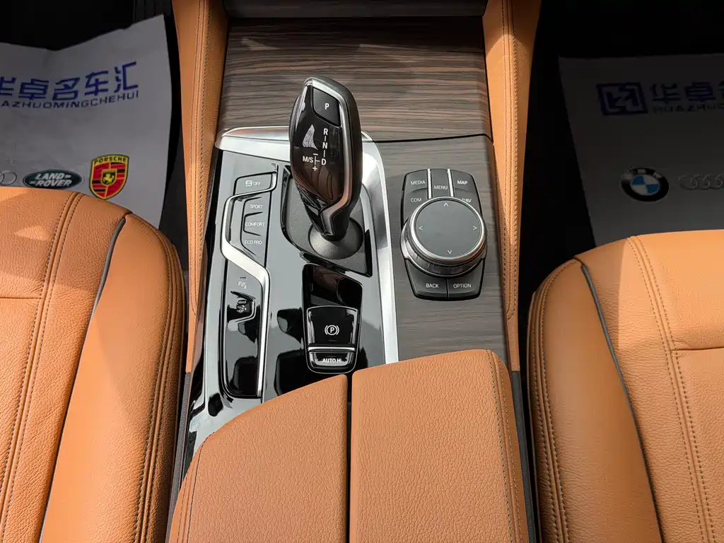 BMW 6 Series GT 2021 — фото 15