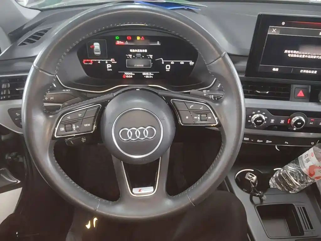 Audi A4L 2021 — фото 11