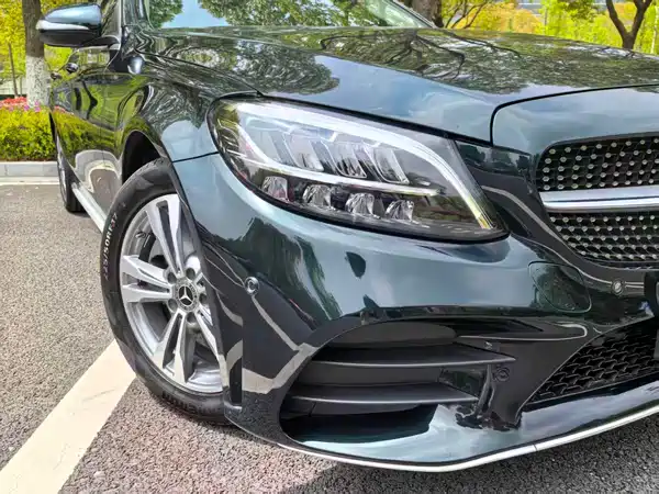 Mercedes-Benz C-Class 2020