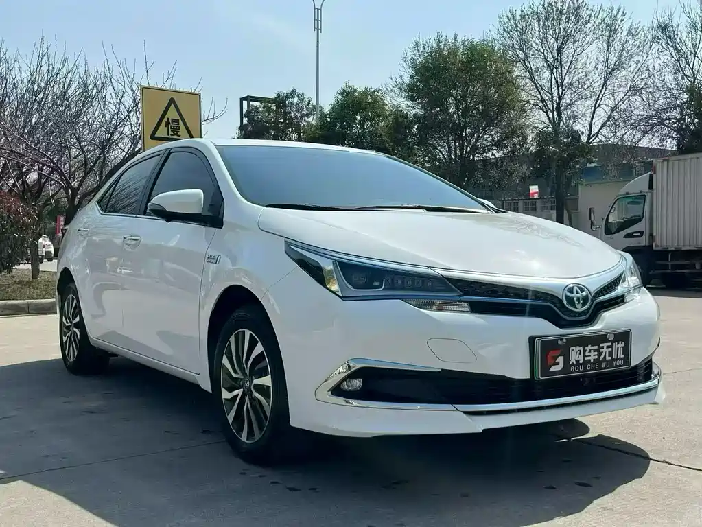Toyota Corolla 2022 — фото 3