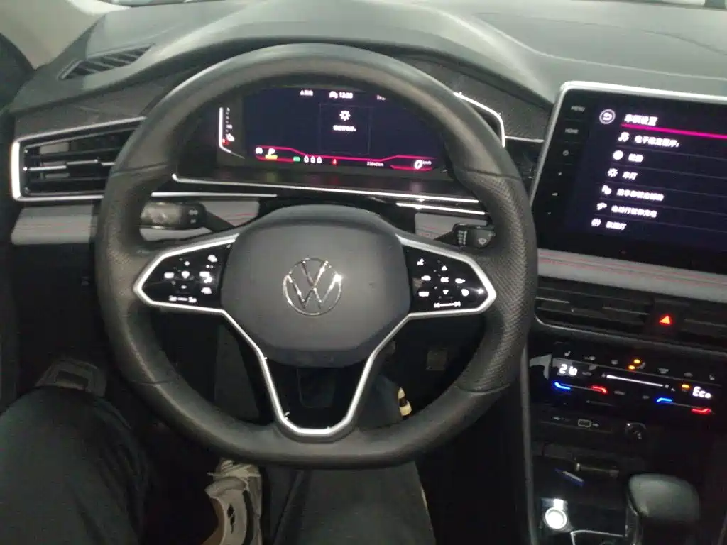 Volkswagen Tiguan L PHEV 2021 — фото 11