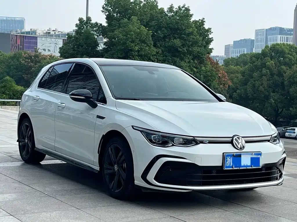 Volkswagen Golf 2022