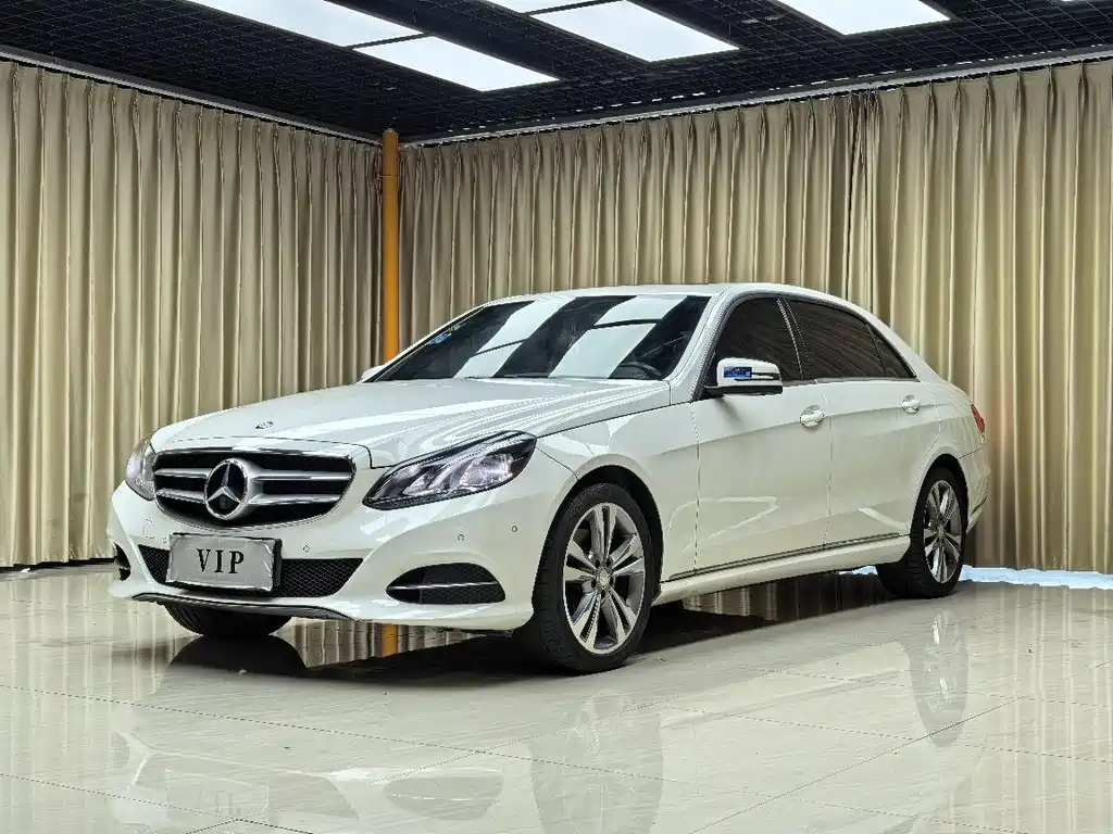Mercedes-Benz E-Class 2015