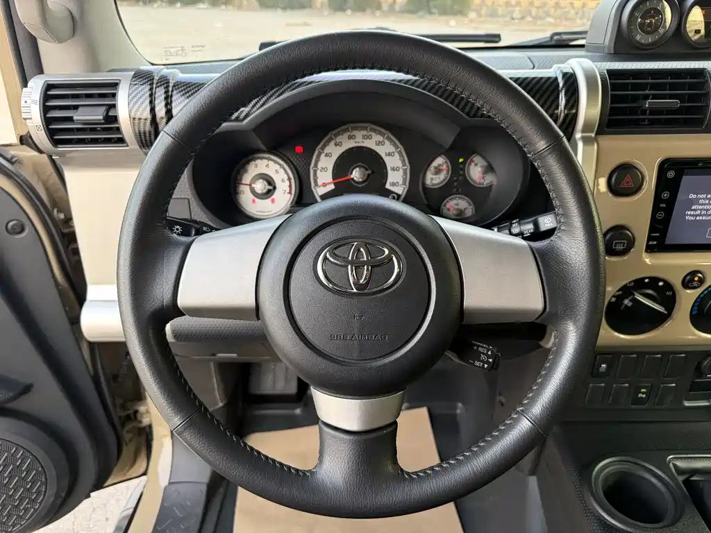 Toyota FJ Cruiser 2020 — фото 19