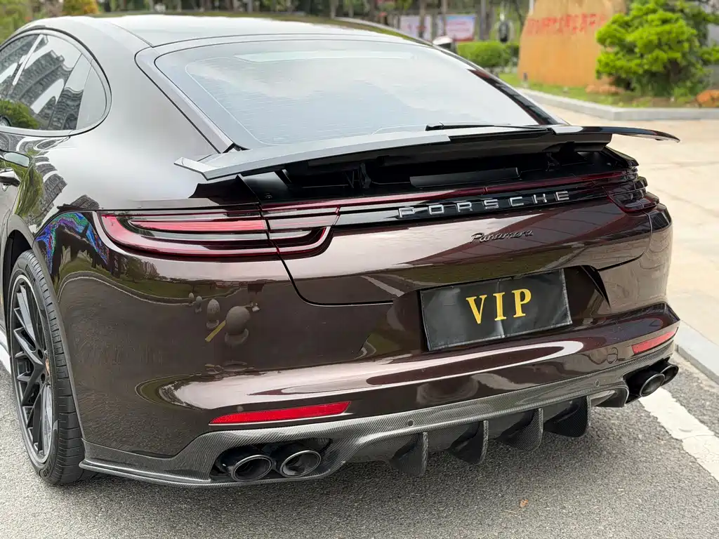 Porsche Panamera 2018 — фото 11