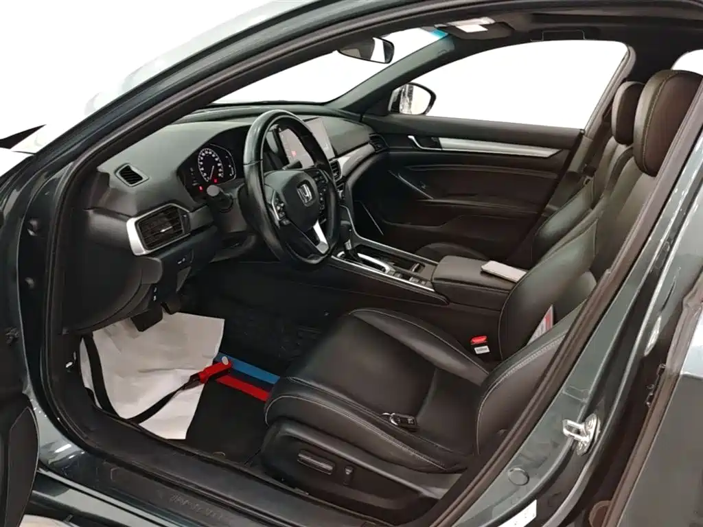 Honda Inspire 2022 — фото 11