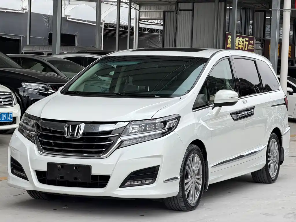Honda Elysion 2016