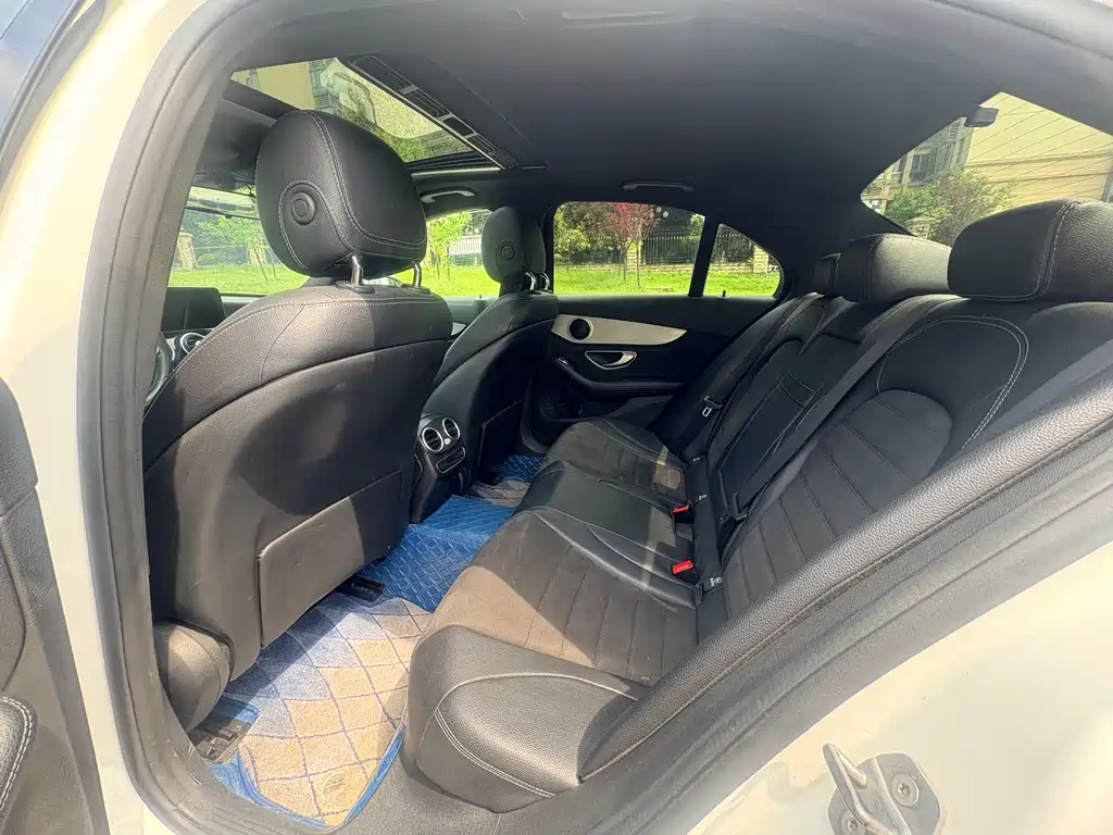 Mercedes-Benz C-Class 2020 — фото 13