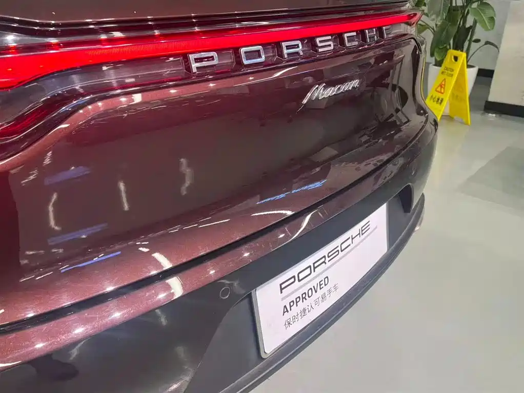 Porsche Macan 2020 — фото 21