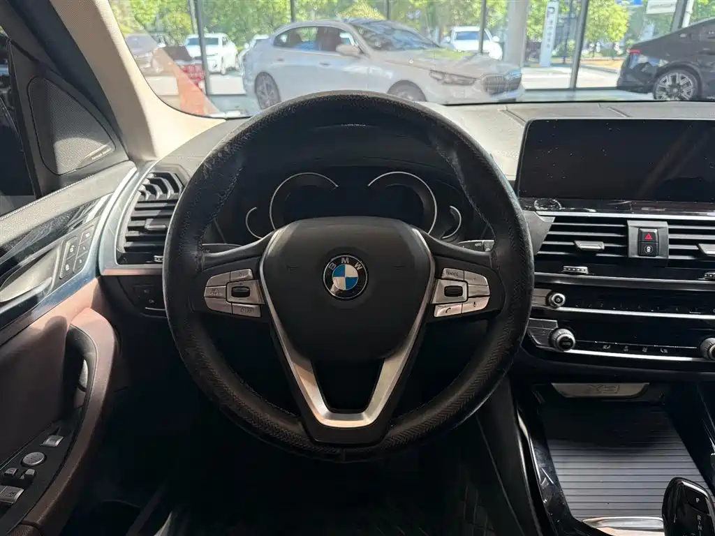 BMW X3 2019 — фото 8