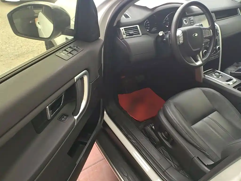 Land Rover Discovery Sport 2016 — фото 16