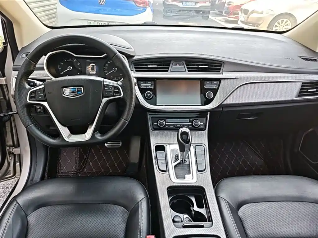 Geely Emgrand GS 2018 — фото 10