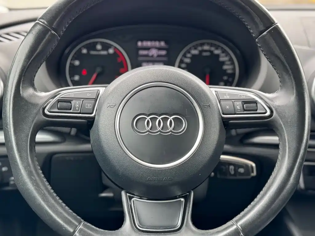 Audi A3 2015 — фото 13