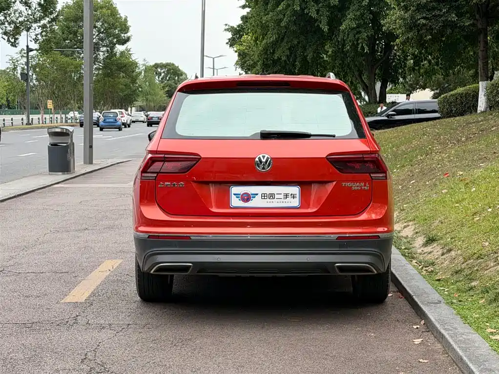 Volkswagen Tiguan L 2017 — фото 5