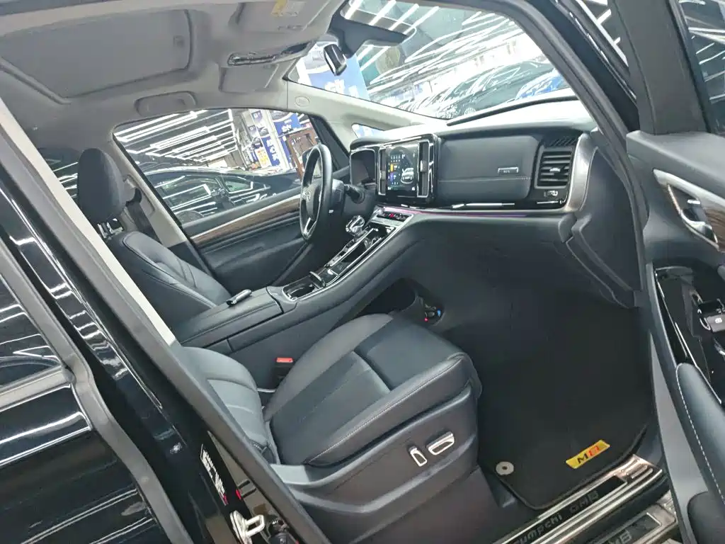 GAC Motor Trumpchi M8 2021 — фото 20