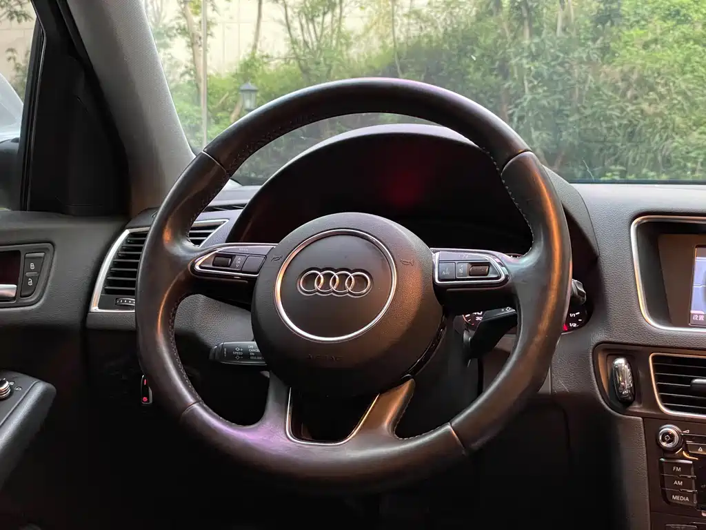 Audi Q5 2015 — фото 15