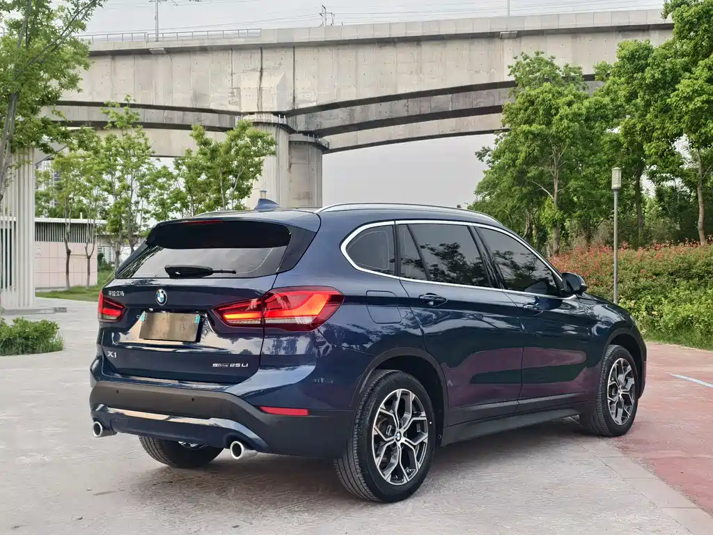 BMW X1 2020 — фото 6