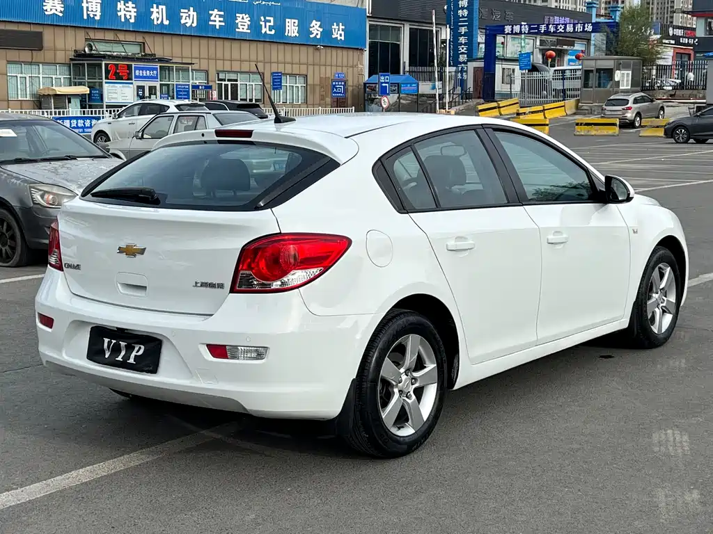 Chevrolet Cruze 2014 — фото 9