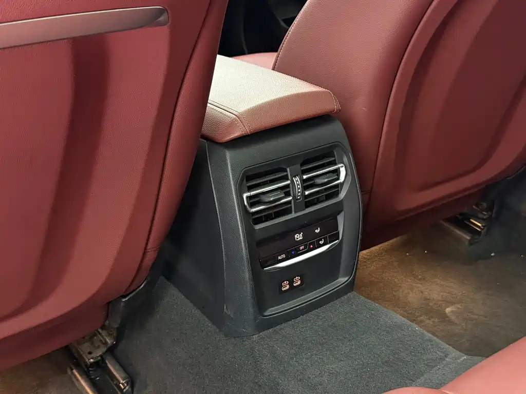 BMW 3 Series 2022 — фото 18