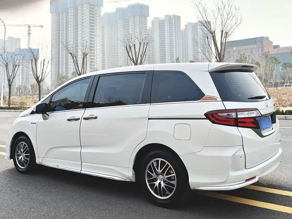 Honda Odyssey 2021 — фото 15