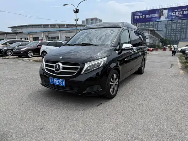 Mercedes-Benz V-Class 2016